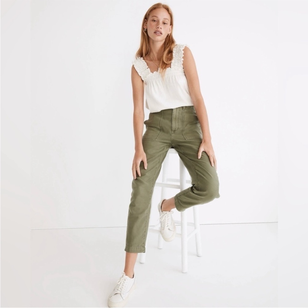 Madewell Griff Tapered Fatigue Cargo Pants in Olive